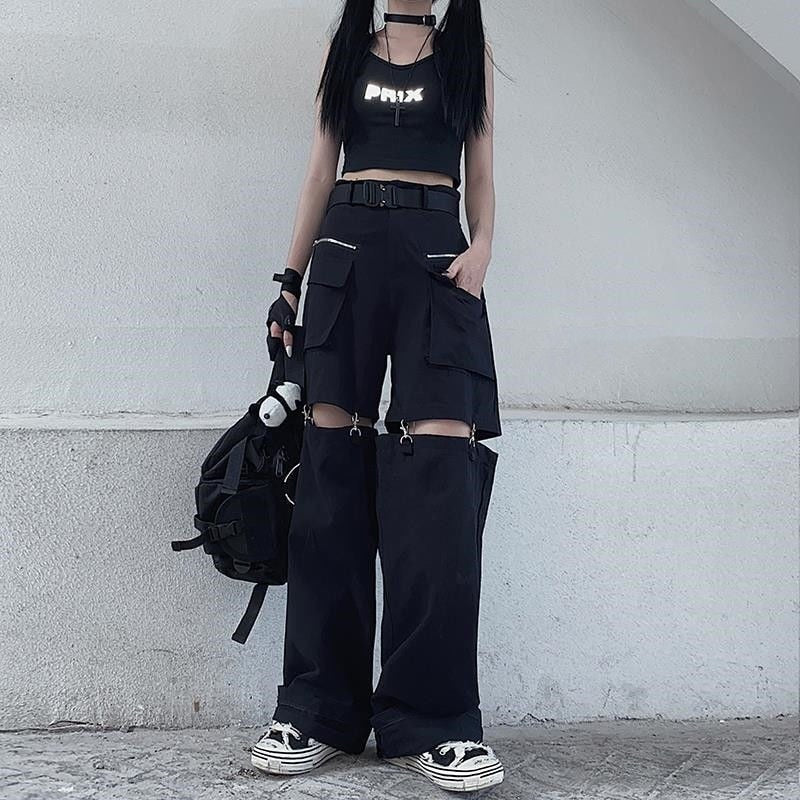 Obsessing over these rn 🖤 #cargopants #blackcargopants #fashiontiktok